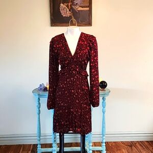 SZ M Limited Express knee length dress